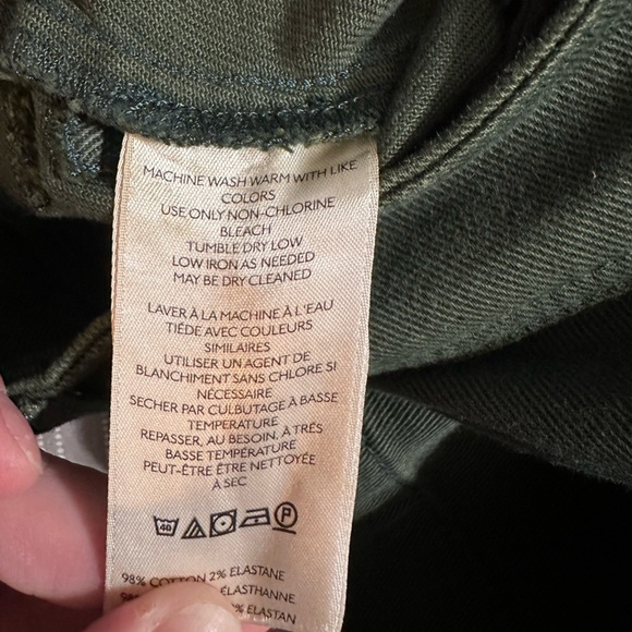 NWOT By Anthropologie Dark Green Utility Buckle Cargo Shorts - Picture 9 of 10